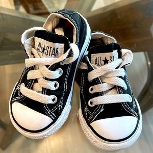 Toddler Converse All Star Shoes in Size 4